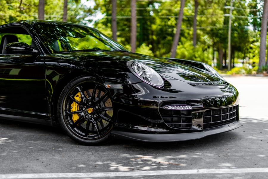 Детали экстерьера Porsche 911 GT2 (997) 2008 года  (NA) (фото 53 из 197)